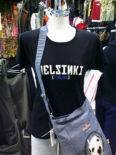 ヘルシИキTシャツ・黒